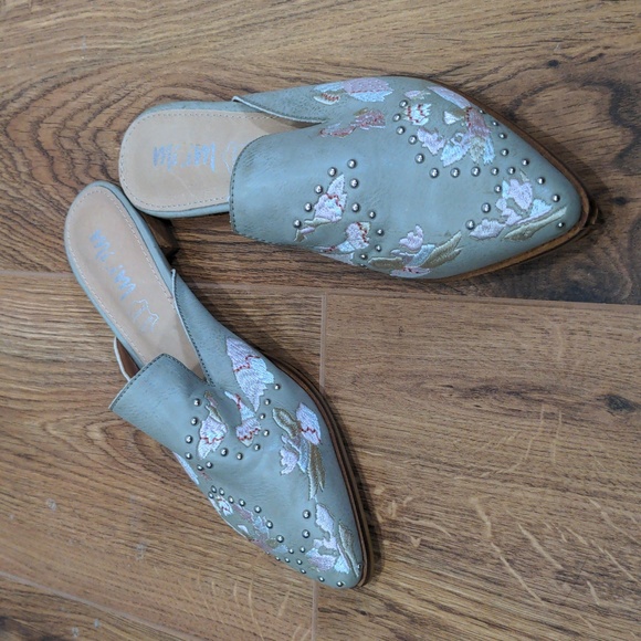 Mi.iM Miranda Embroidered Slip On Mules Mint Grey Size 7 Floral Studded Leather - Picture 2 of 8